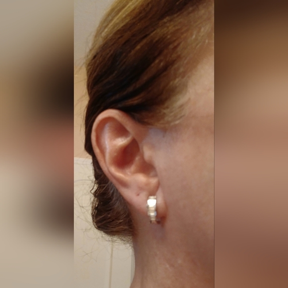 14k White Gold Diamond Baguette Earrings - Picture 7 of 8